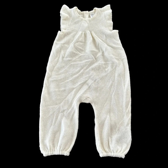 Baby Gap Sz 6-12 months Cream Flutter Sweater One Piece Minimalist Contemporary - Picture 1 of 4